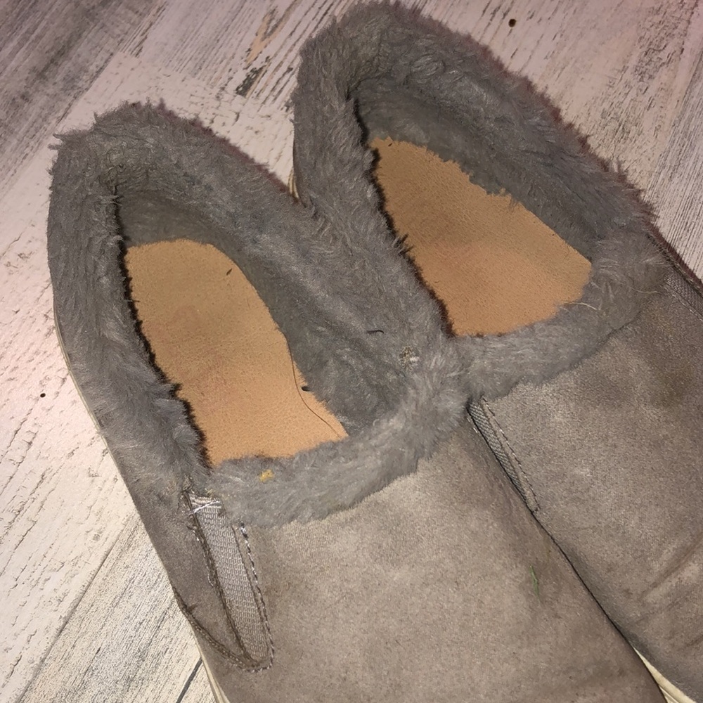 Brash loafer fuzzy slip ons flats gray fuzzy liner size 7 1/2 comfy shoes - Picture 3 of 5